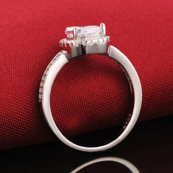 925 Sterling Silver Pear Cut Diamond Ring Earrings - Picture 4 of 10